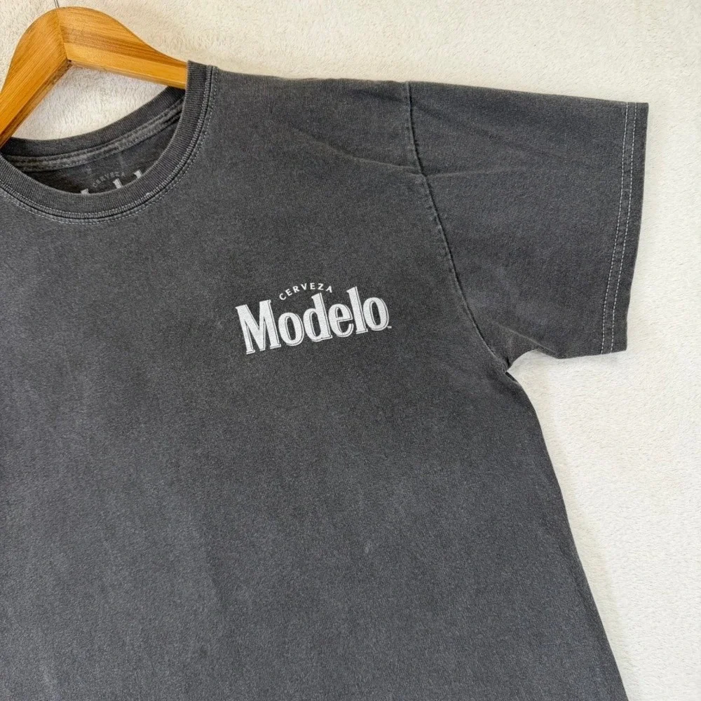 Modelo Cerveza Graphic T-Shirt Mens Medium Washed Black Short Sleeve Cotton Tee
